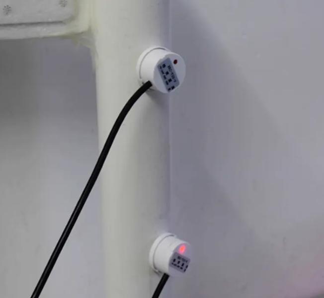 Sensor Level Switch Non Contact XKC-Y25-V (5V-24V) 1m